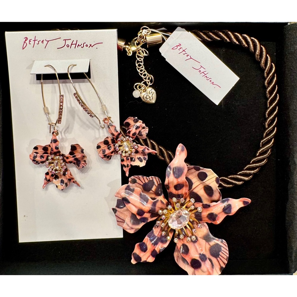 NWT Betsey Johnson Leopard Print Orchid Necklace and Earring Set